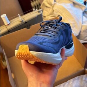 Men's Lululemon Beyondfeel Navy Blue Athletic Running Shoes - Casual Performance